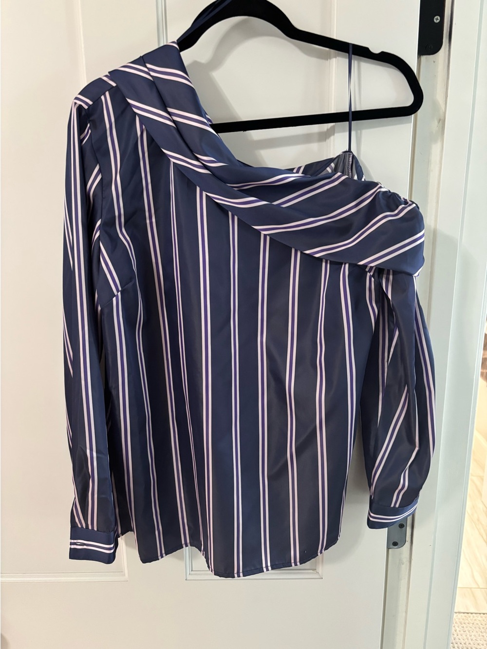 Banana Republic One-Shoulder Navy/Purple Striped Women's Blouse